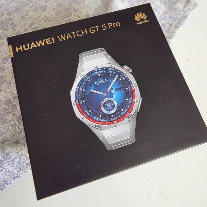ЧИСТО НОВ Смарт часовник Smart Watch Huawei GT 5 PRO TITANIUM