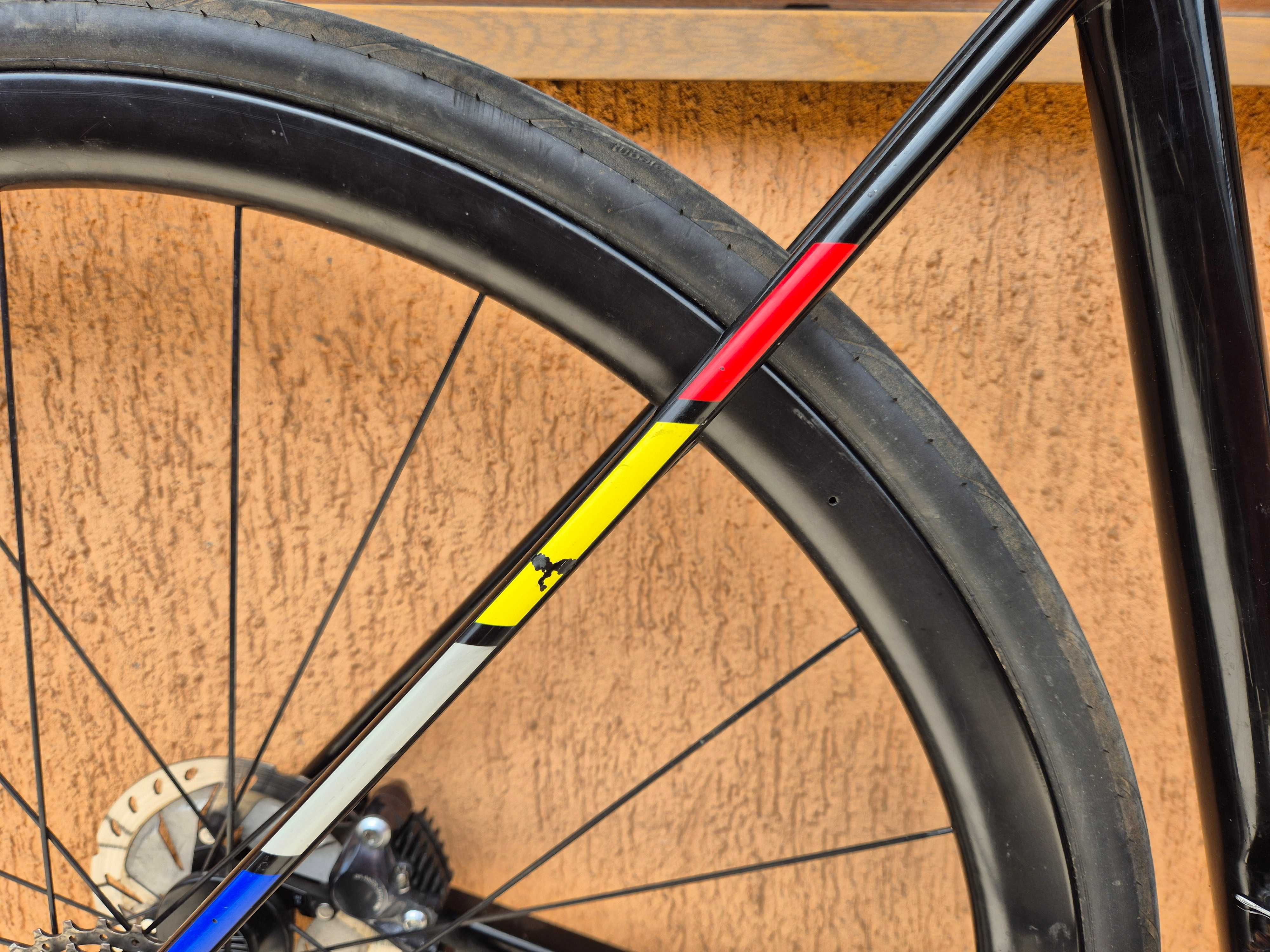 Bicicleta carbon Look disc