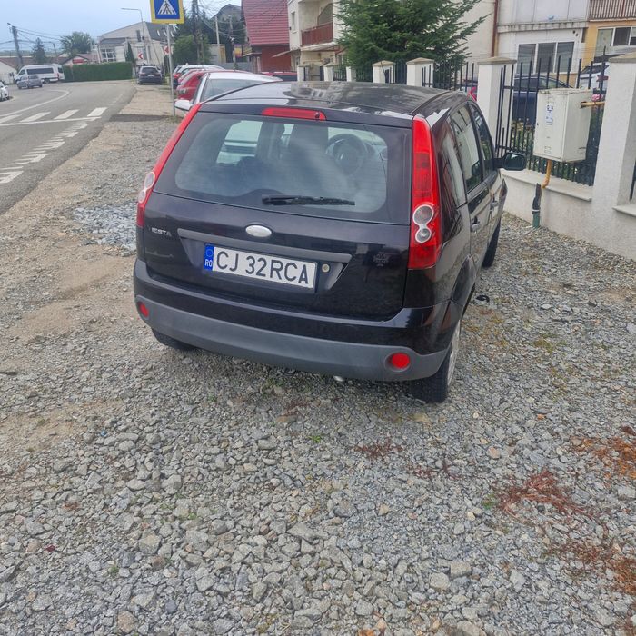 vand masina ford pentru rabla