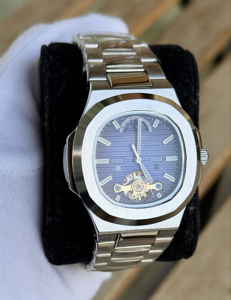 PATEK PHILIPPE Nautilus Skeleton, 41mm , часовник