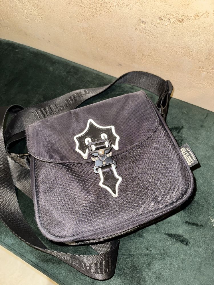 Trapstar чанта reflective
