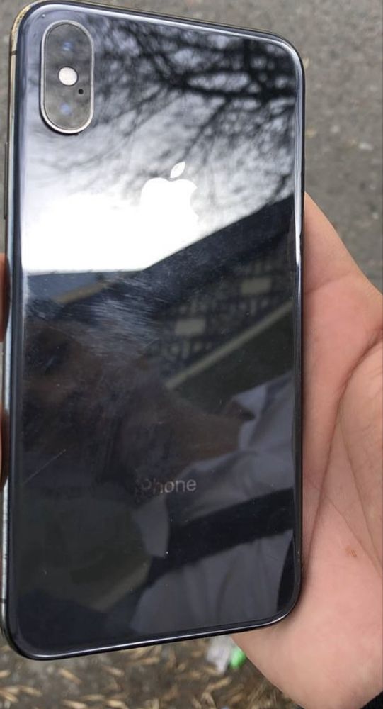 Iphone xs sotiladi rodnoy xich joyi alishmagan