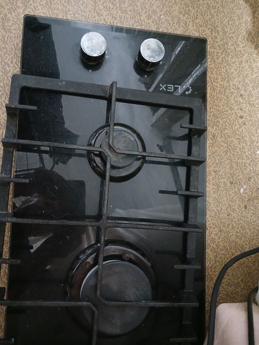 Продам встроеную  2 комфортную газовую плиту