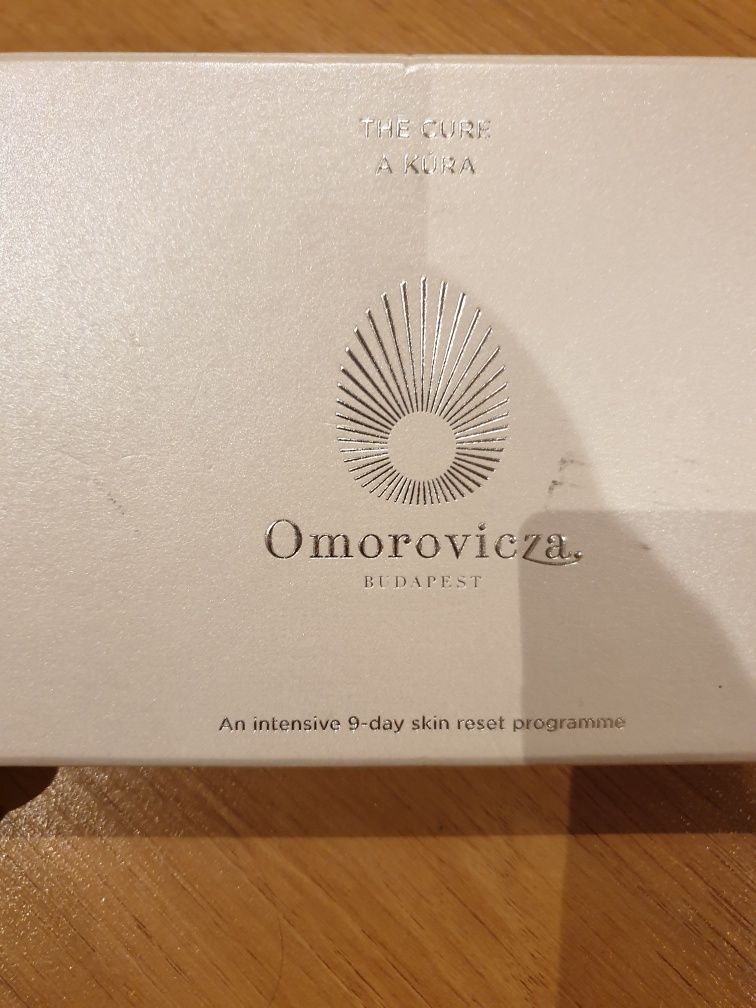 Omorovicza Budapesta-the cure a kùra