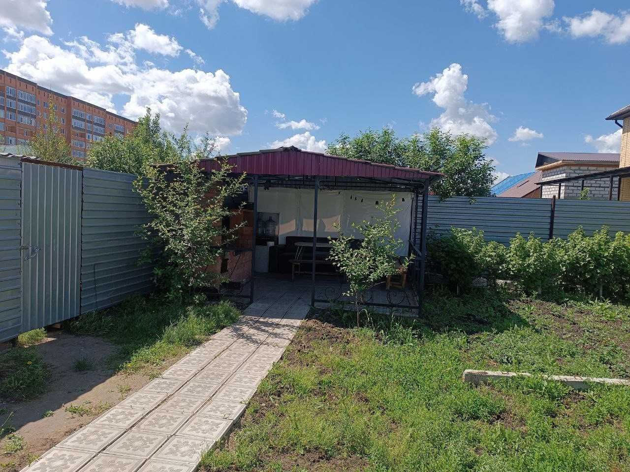 Продам коттедж в районе Плазы