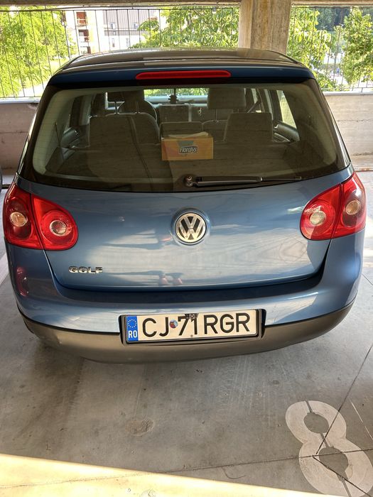 Mașină în stare bună Golf 5, albastru
