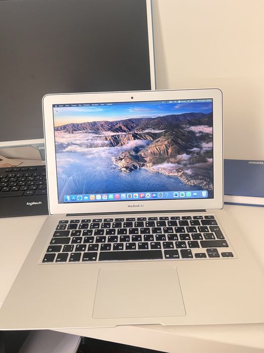 Продам MacBook Air 13