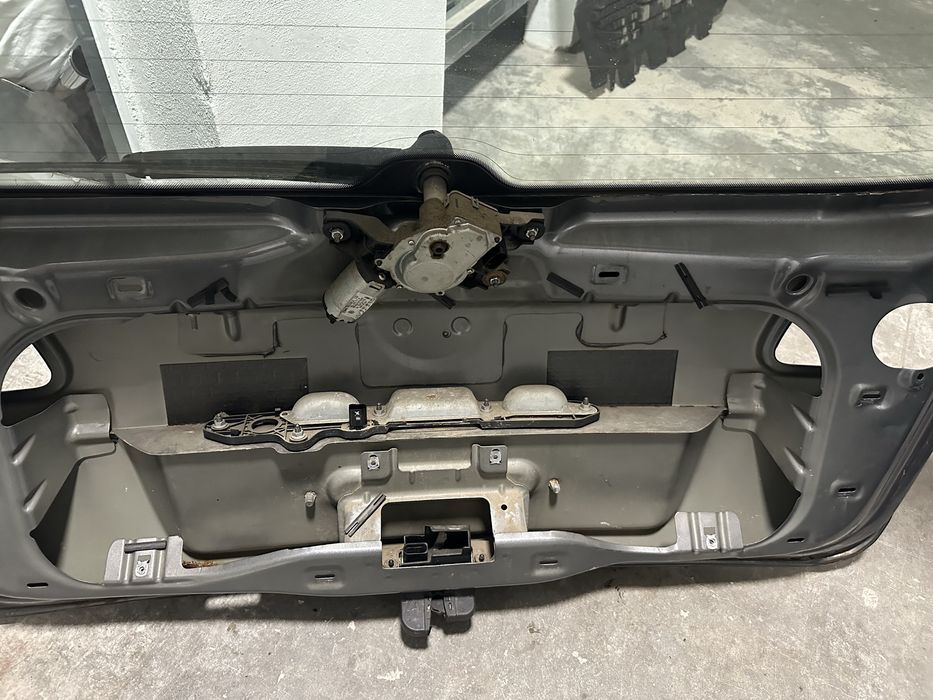 Haion pentru Passat B6 Break