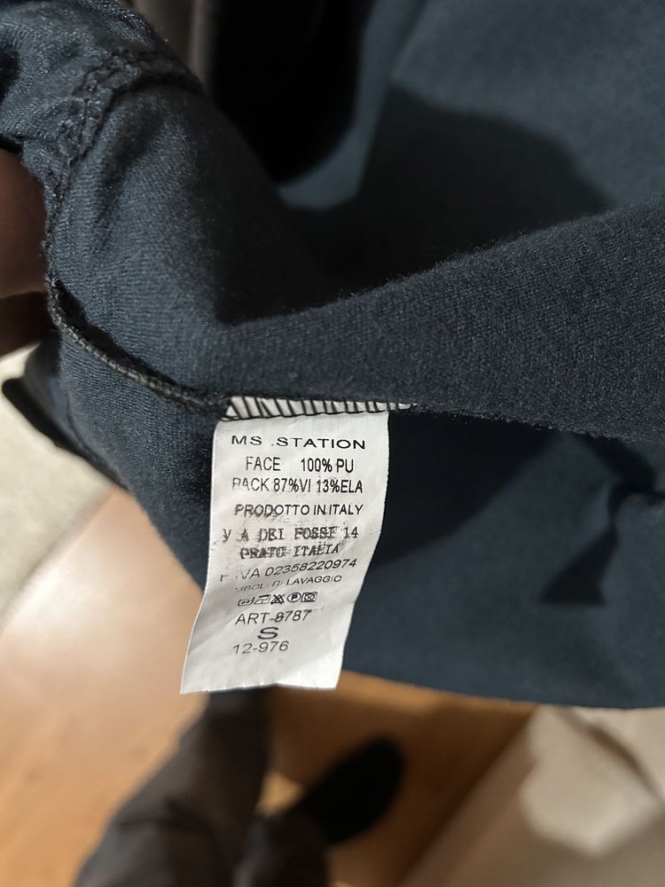 Jachetă piele nouă cumpărată din Italia mărime S