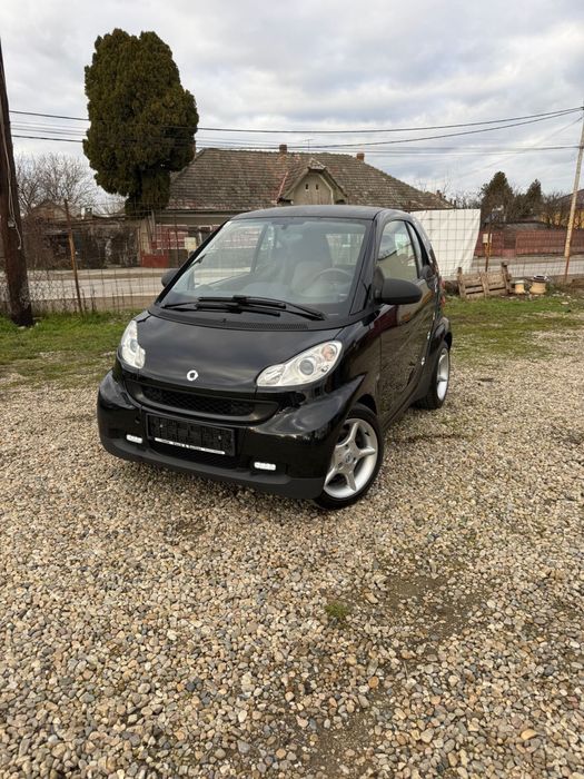Vand SMART FORTWO 2011    1.0 benzina   automat!