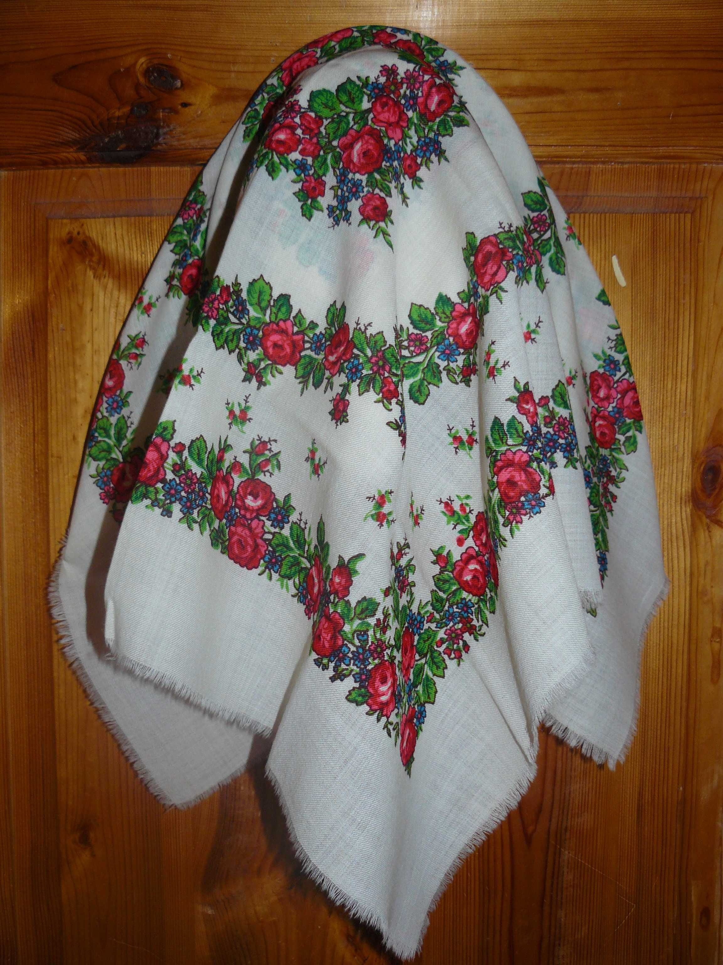 Автентични кърпи за глава за народни носии