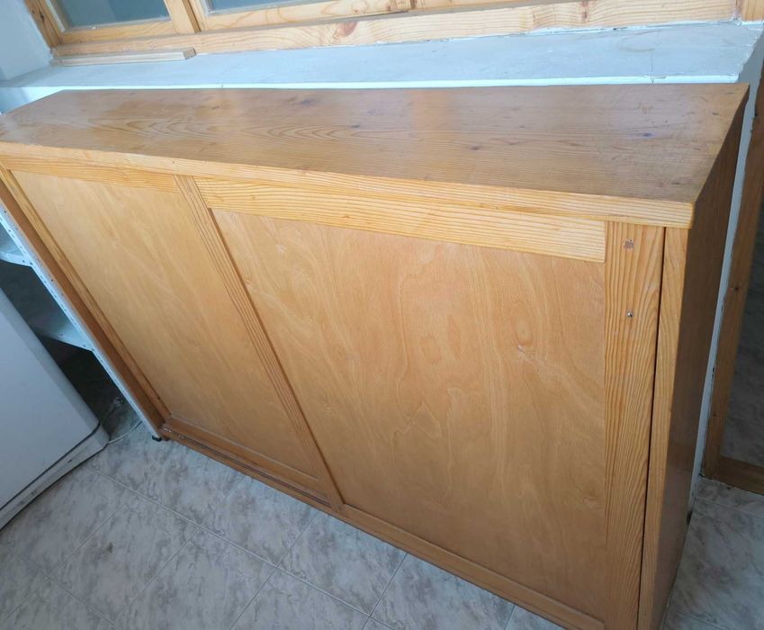 Масивен шкаф за обувки и др.