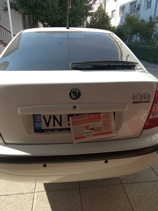 Vând Skoda Octavia Tour 2007 1,4 benz,105000 km  5000 euro negociabil