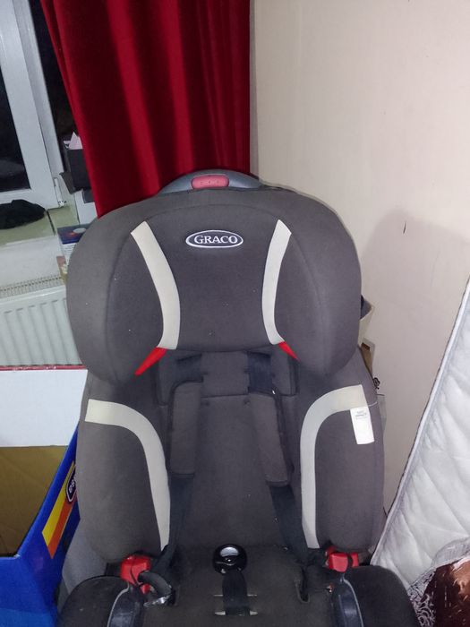 Vand scaun de mașină pt. Copii