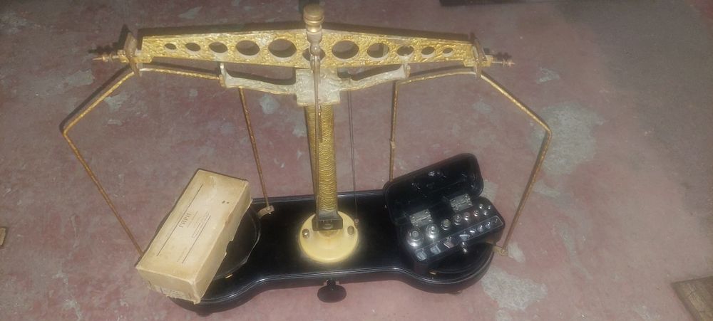 Весы лабораторные, б/у