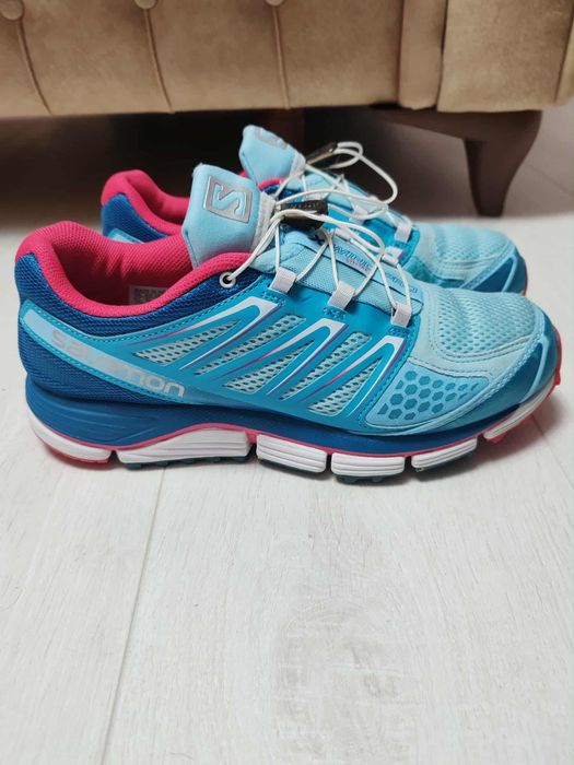 Pantofi sport Salomon Wind Pro W