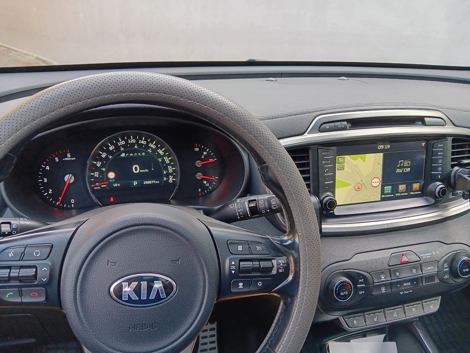 Autoturism KIA Sorento