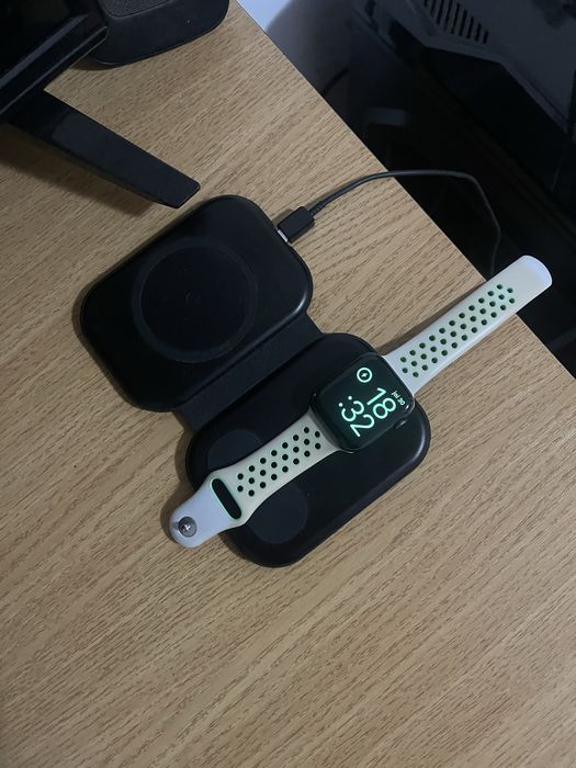 iPhone 12 Pro Max la cutie impecabil