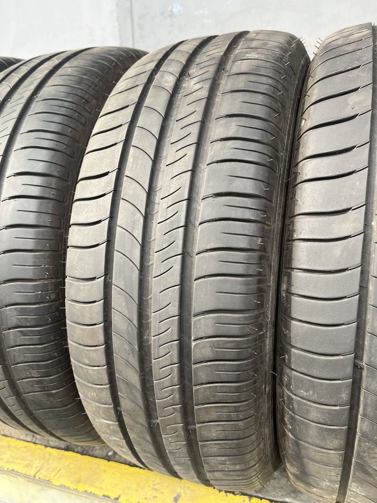 4 бр. летни гуми 215/60/16 Michelin DOT 5218 5 mm