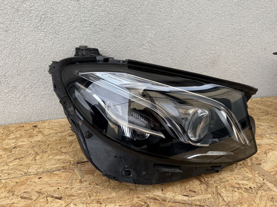 Far dreapta Mercedes E Class W213 Full LED MULTIBEAM BLUE Original