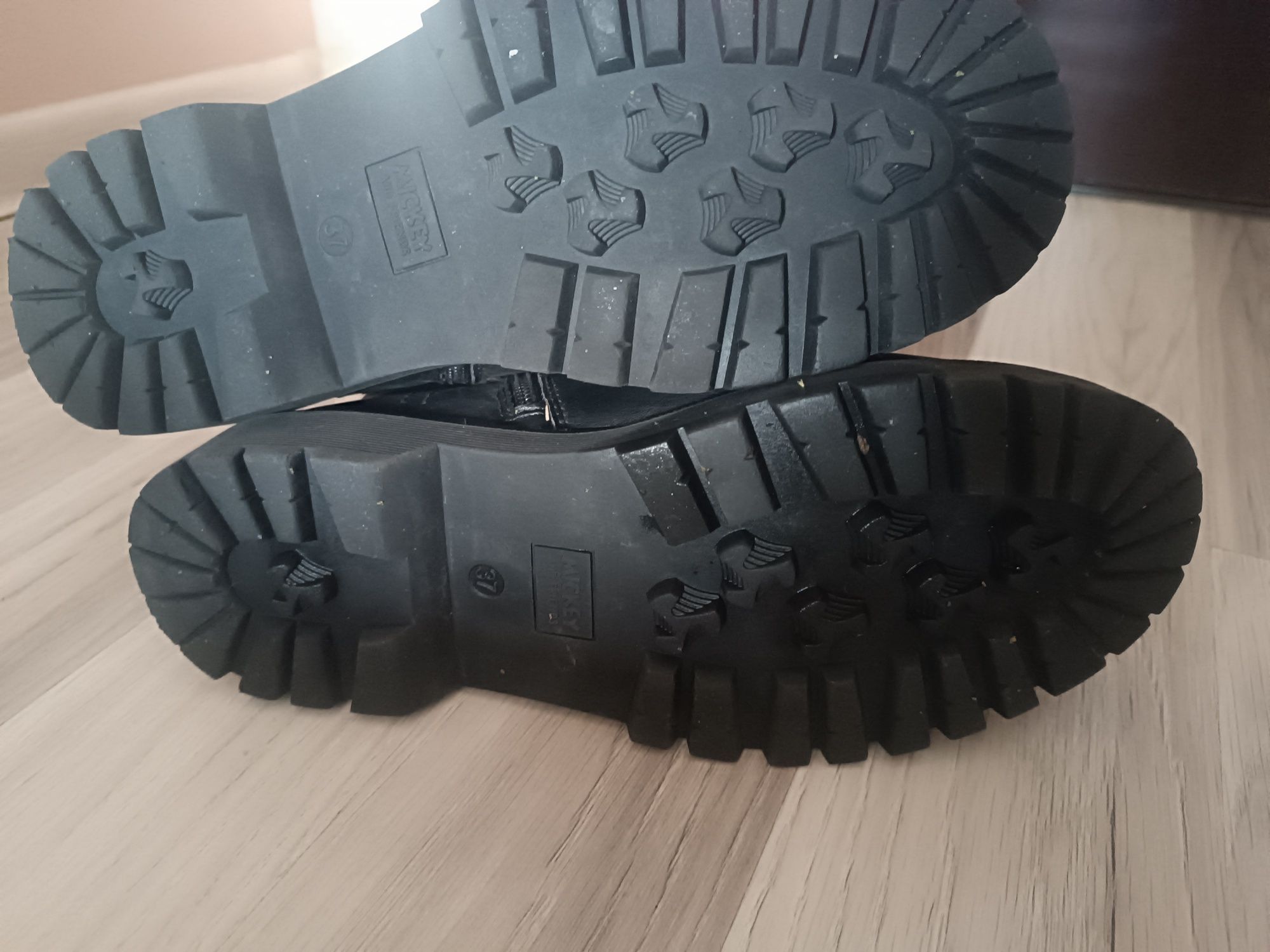 Боти за момиче с цип и връзки