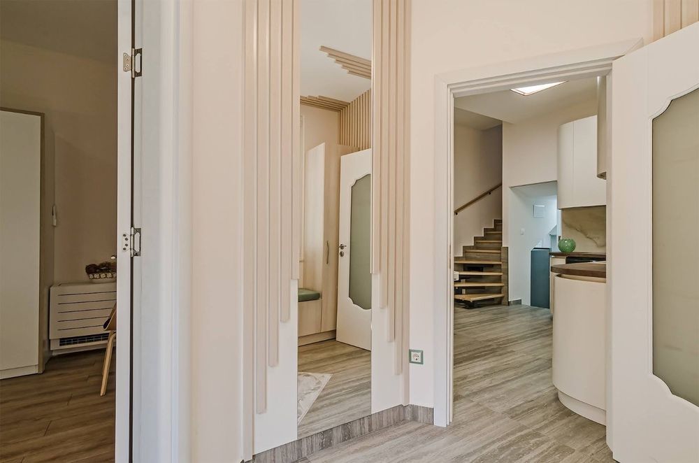 УНИКАЛЕН НОВ ДВУСТАЕН апартамент+ГАРАЖ на ТОП Локация!Без агенции!