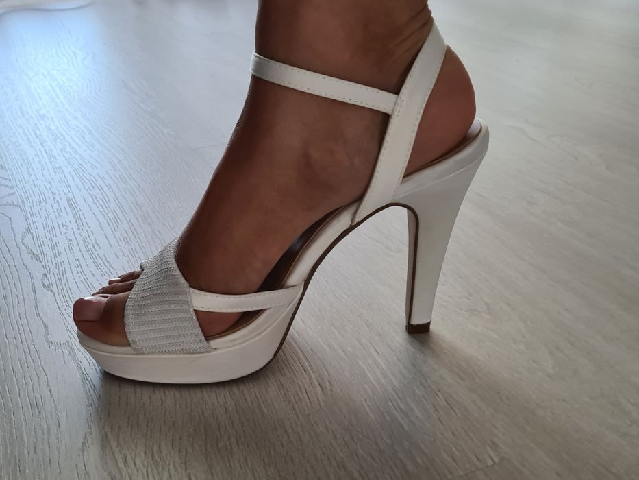 Sandale mireasa albe