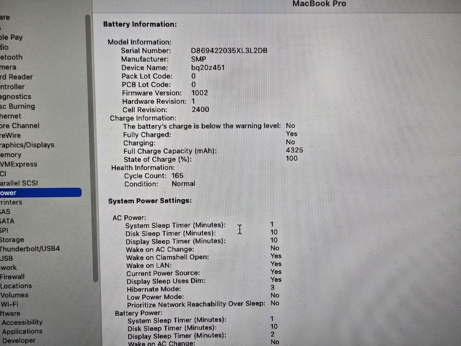 Продавам Macbook Pro 13 2019 8GB SSD 128GB