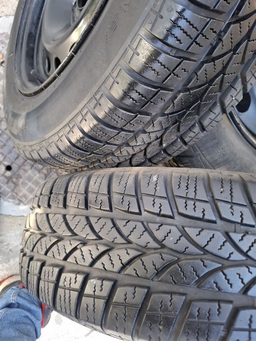 Cauciucur Logan  M+S + Jante 185/65/R15  folosite foarte puțin