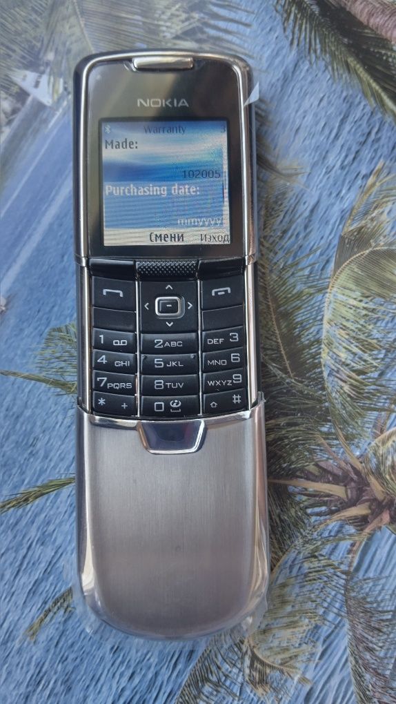 Чисто нова Нокия 8800