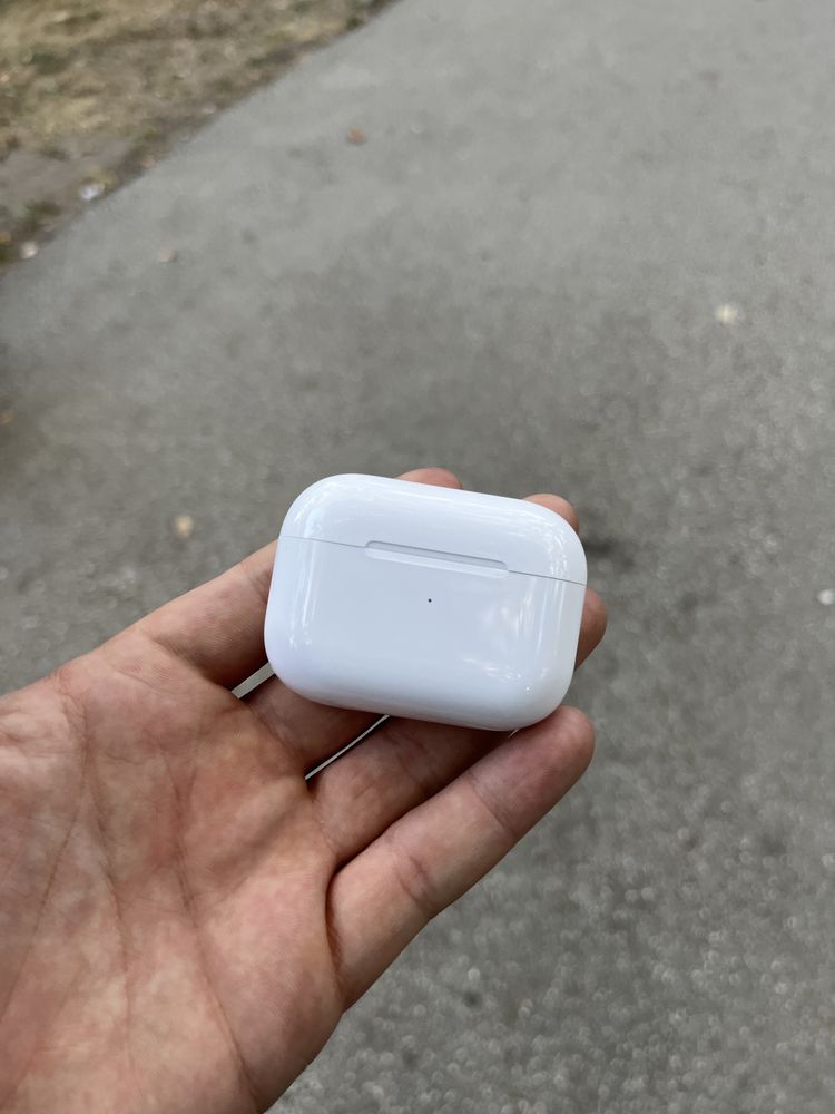 “Airpods Pro 2” не пипан и не отворен