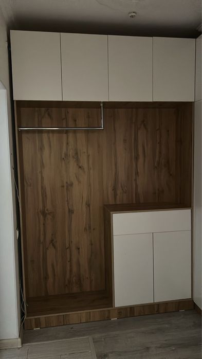 Шкаф в прихожую и в ванну