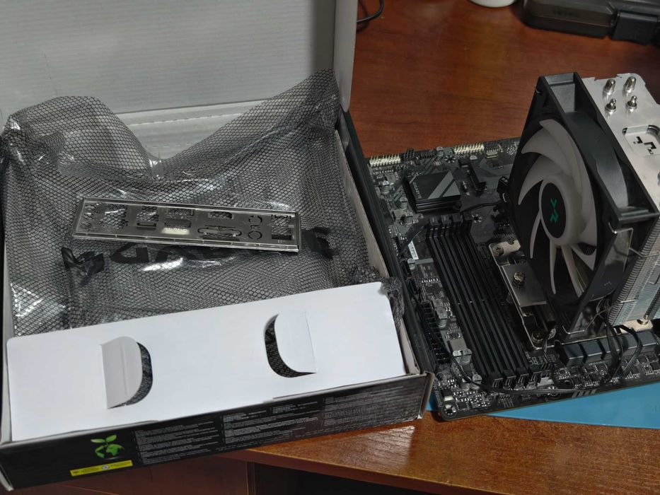 Игровой комплект i5-12400F + Gigabyte B760M DDR5 + Кулер DeepCool ARGB