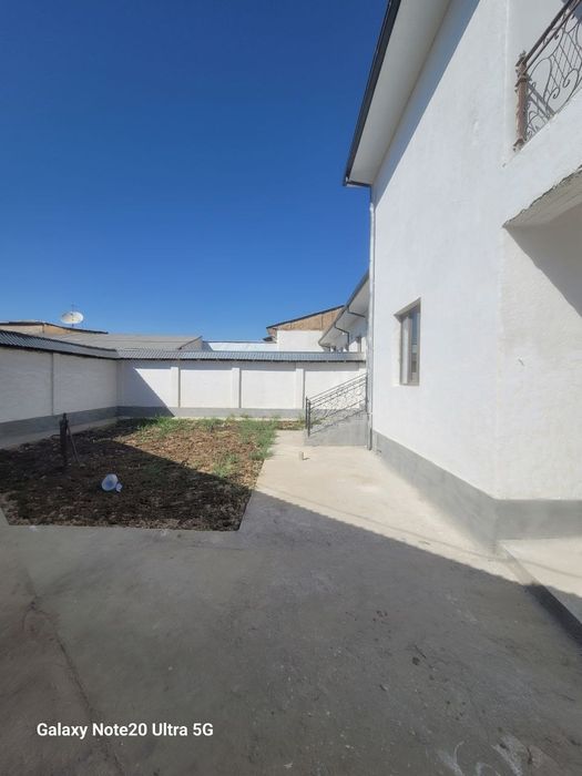 3 sotihli 2 qavatli hovli sotiladi 73000$
