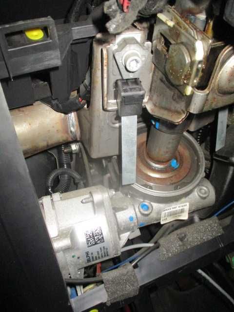 Coloana volan servodirectie OPEL MERIVA motor 1,7 CDTI originala