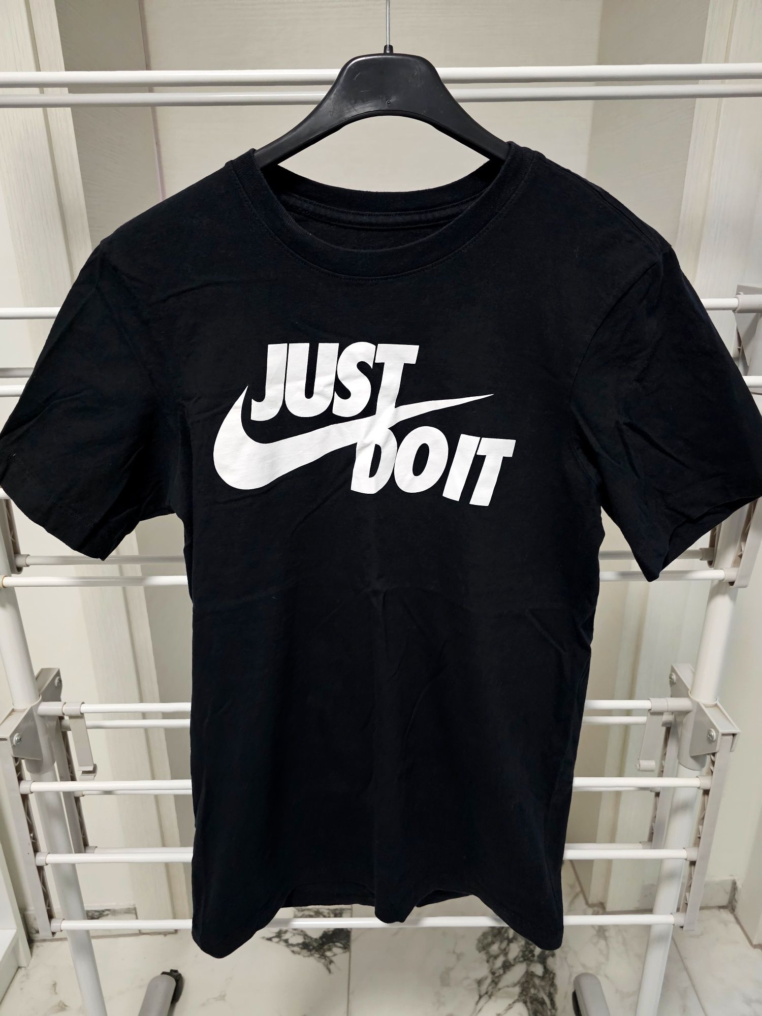 Мъжки тениски - Guess , Nike
