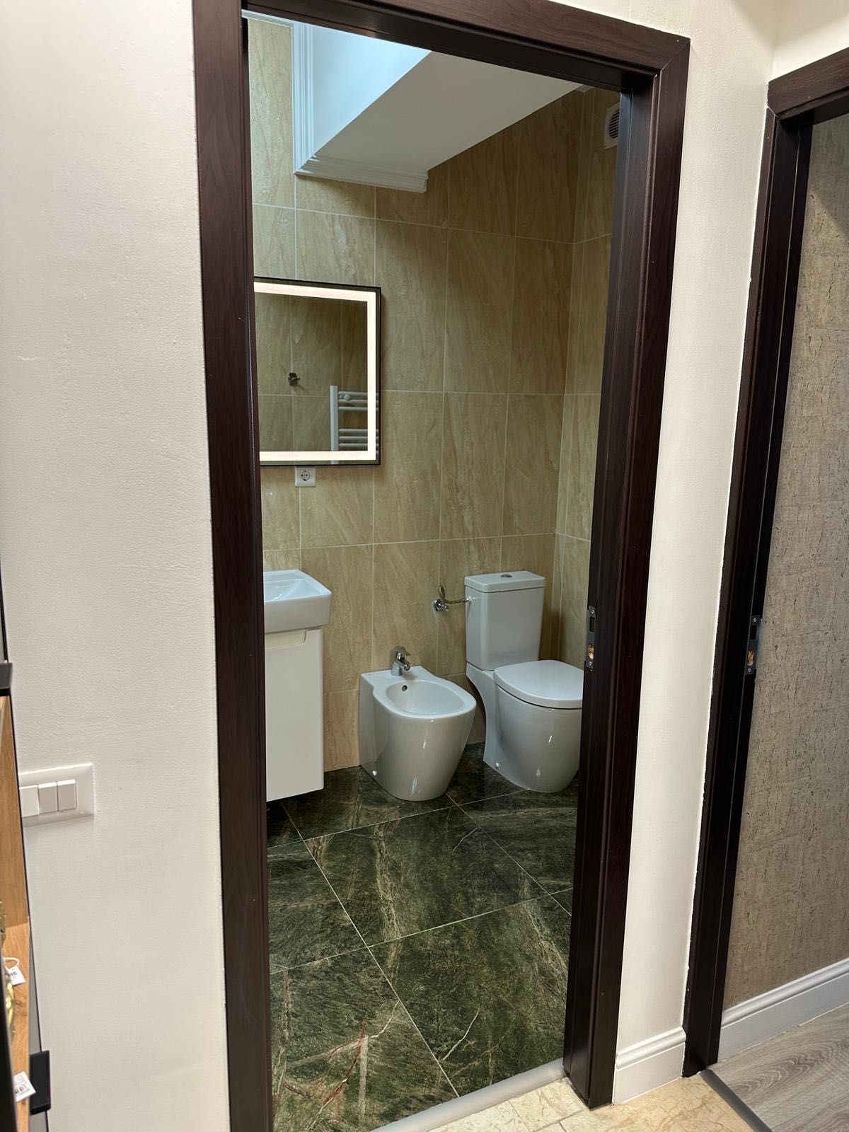 Vânzare ap 2 cam mobilat și utilat lux -DESIGN deosebit - central