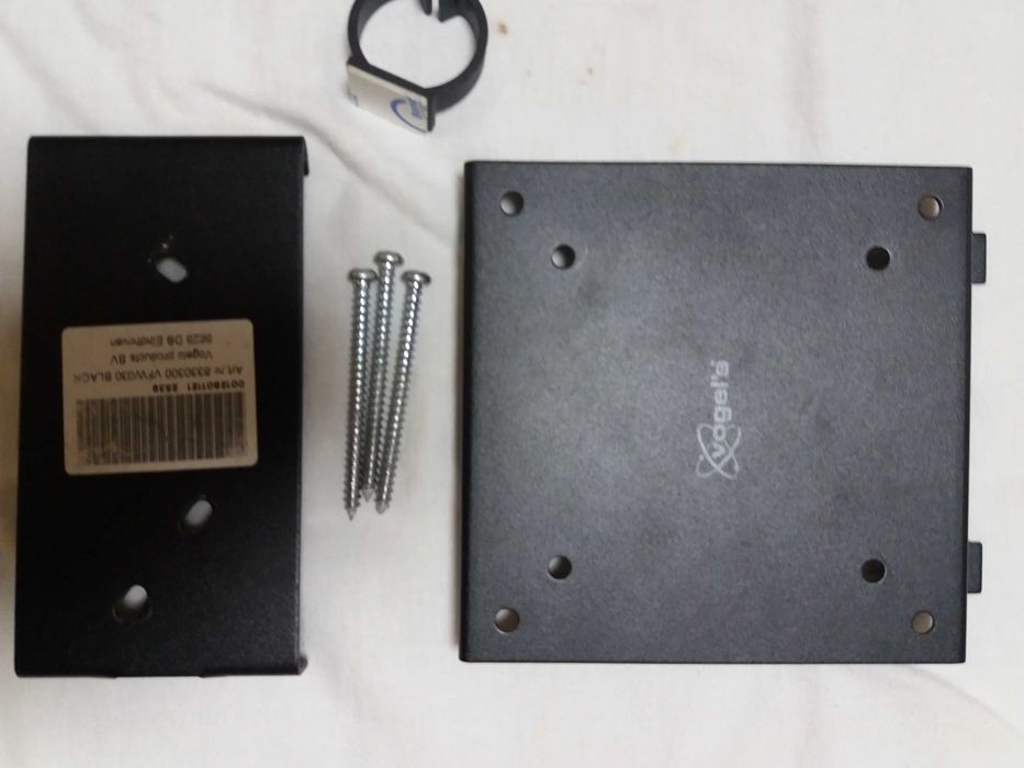 Поставка за телевизор стенна