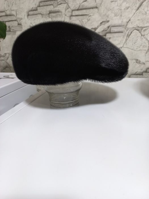 Продам кепку норковую