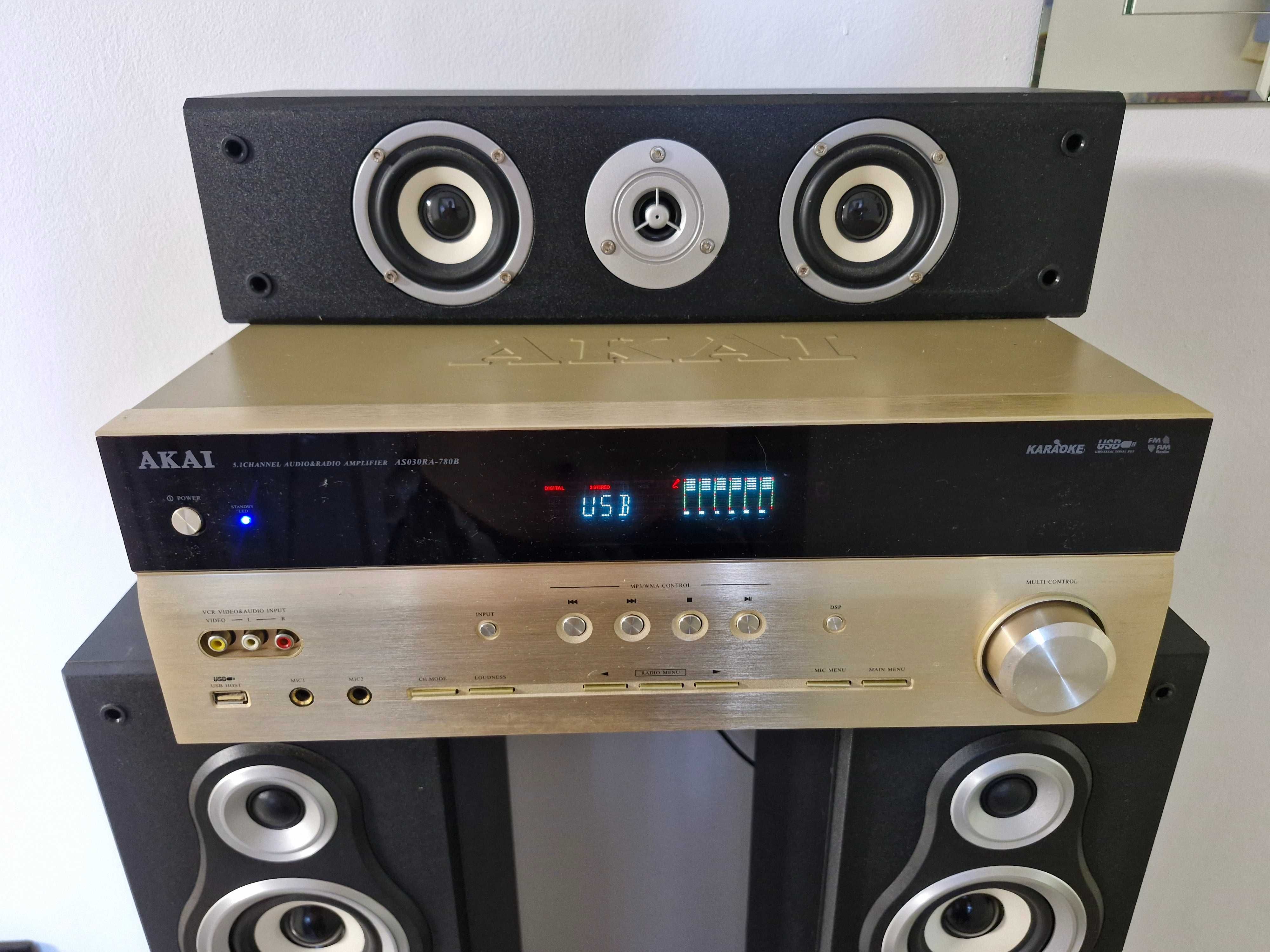 Sistem karaoke Akai 5.1. 700 lei