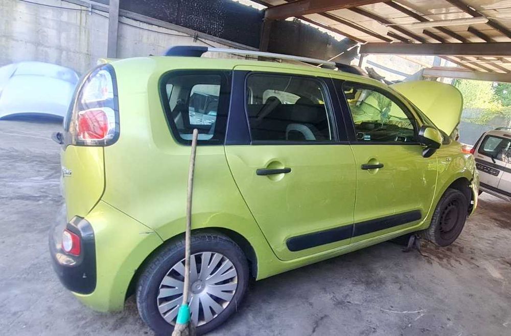 Ситроен  С3 Пикасо  1.6 HDI Citroen  Picaso – само на части