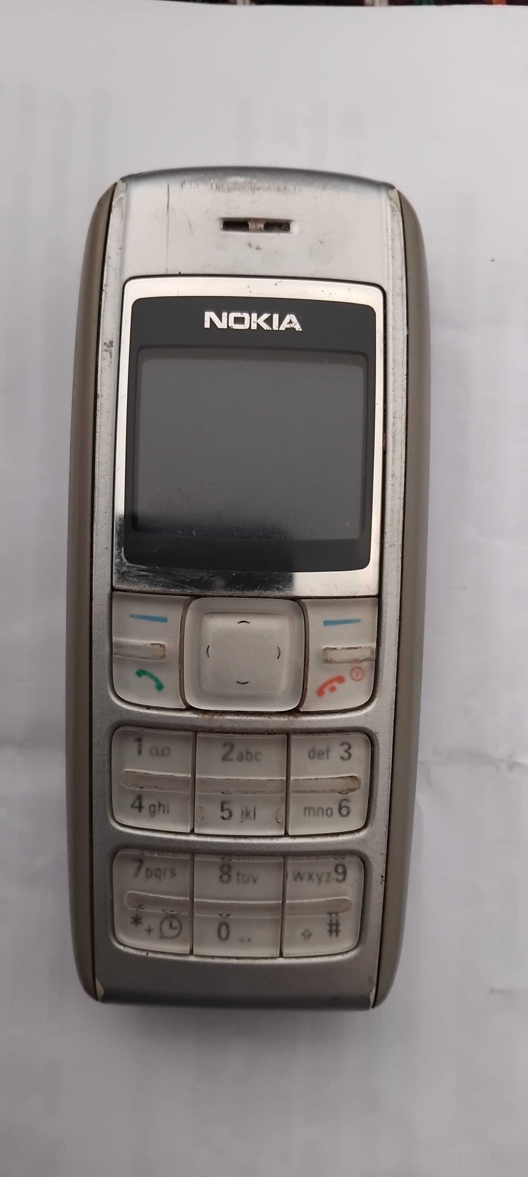 Nokia 100, модел 2011 и Nokia 1600