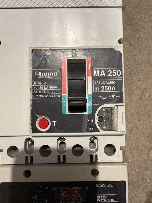 Comutator automat Bticino 250 Ah