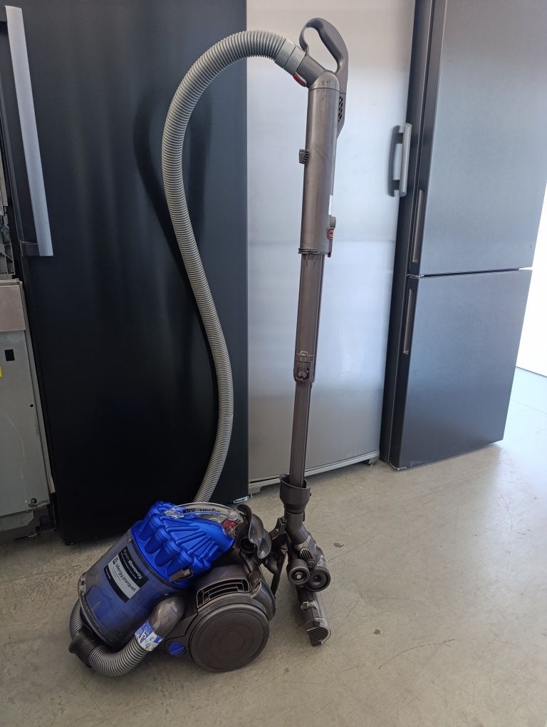 Прахосмукачка Dyson DC 32 контейнер