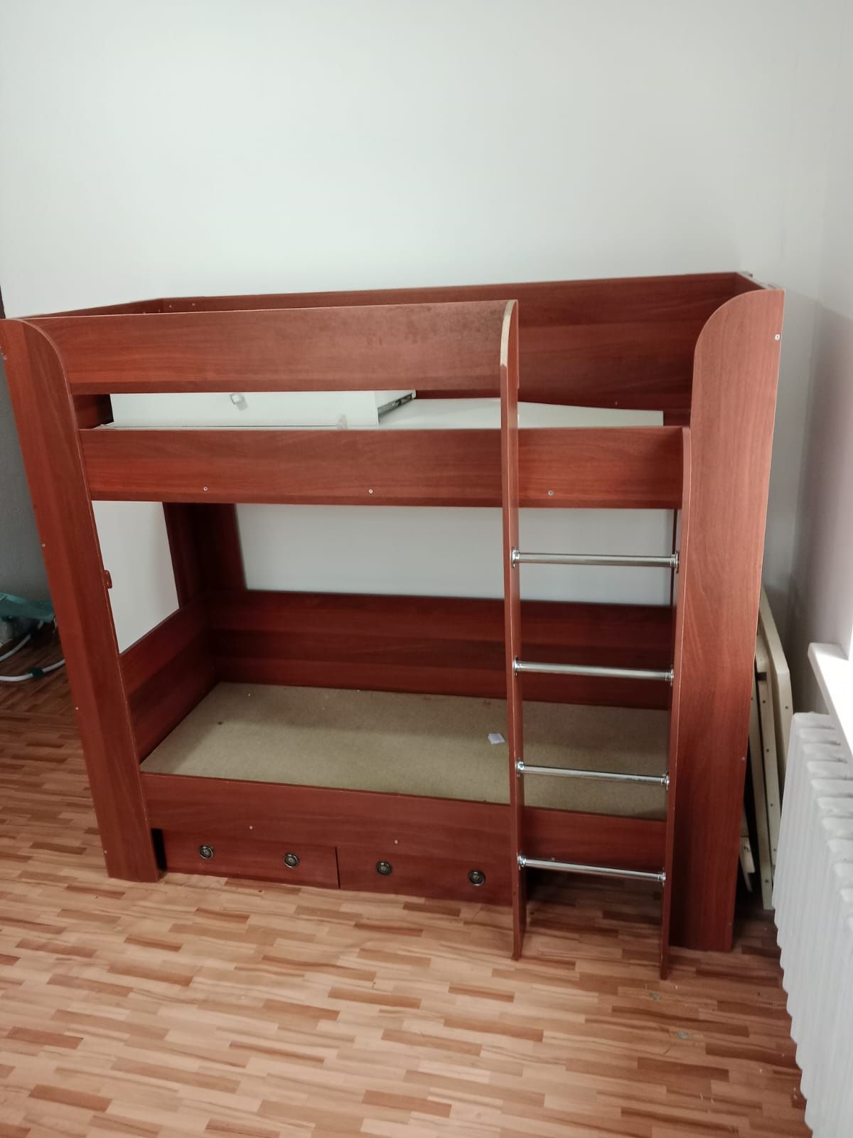 Продам двуярусную кровать