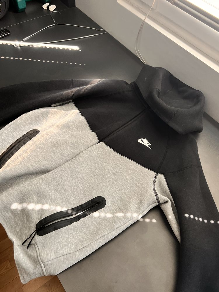 Nike tech fleece