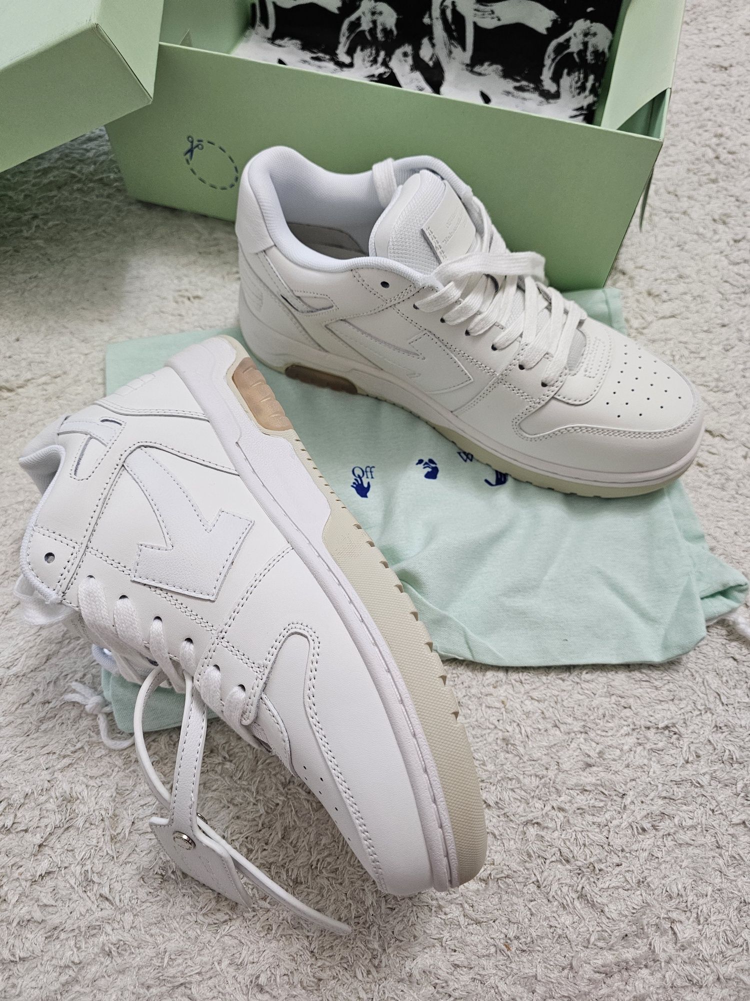 Adidasi Off White Out of Office For Walking, 40-45, tip Premium