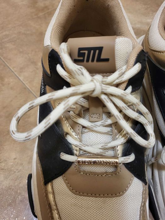 Сникърси Steve Madden