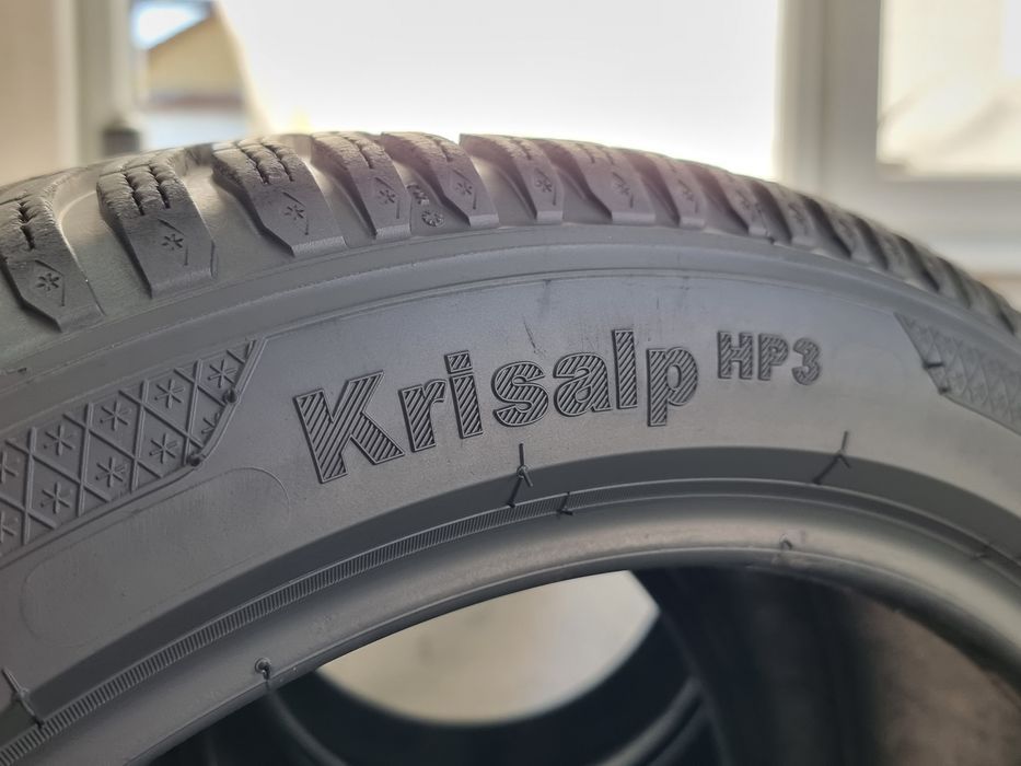 245/40/18 Kleber 4Броя: 400лв 6.5мм