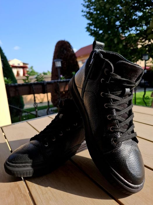 Pantofi Enzo Bertini nr.40 si Ghete Lasocki nr.40